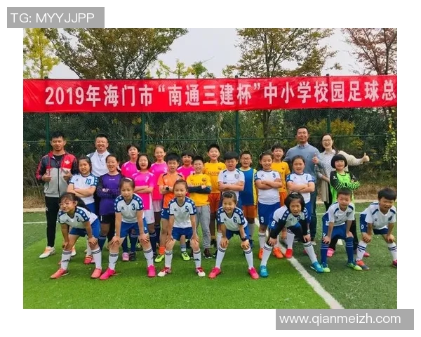 91香港足球明星队再创辉煌助力青少年足球发展与交流活动盛大开启 91香港足球明星队再创辉煌助力青少年足球发展与交流活动盛大开启